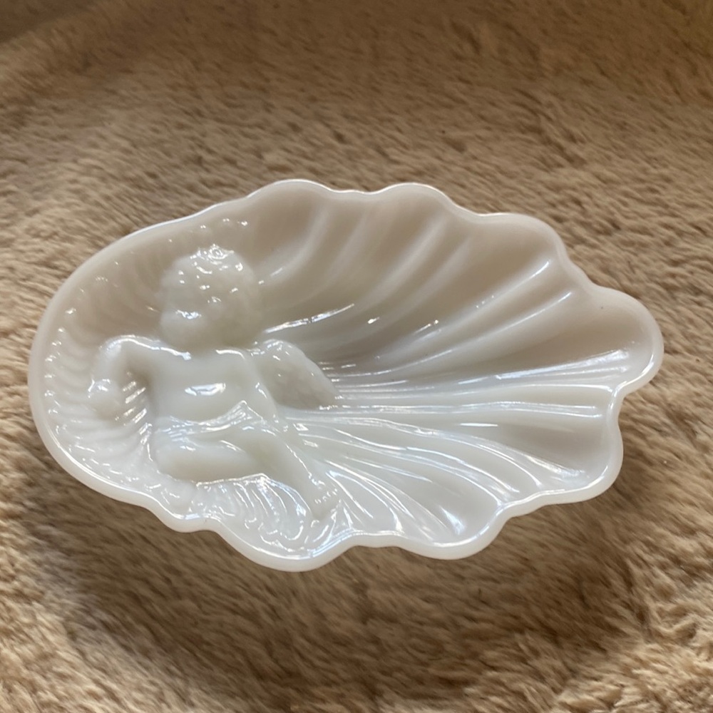 Avon Milk Glass Cherub Dish